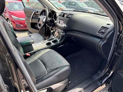 2012 Toyota Highlander SE - Photo 11 - Toms River, NJ 08753