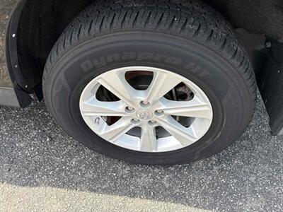 2012 Toyota Highlander SE - Photo 9 - Toms River, NJ 08753