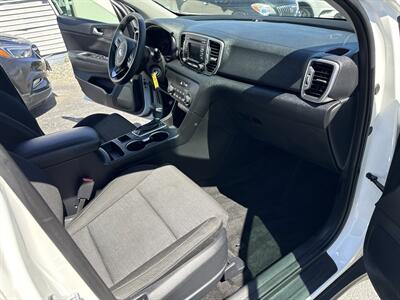 2017 Kia Sportage LX   - Photo 11 - Toms River, NJ 08753
