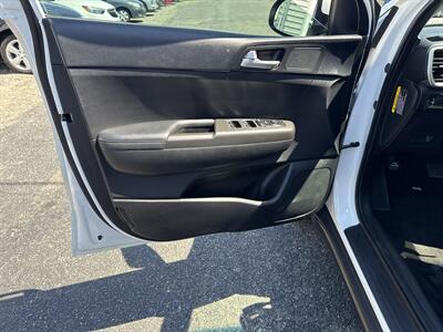 2017 Kia Sportage LX   - Photo 16 - Toms River, NJ 08753