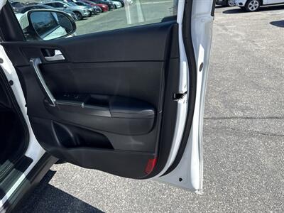 2017 Kia Sportage LX   - Photo 14 - Toms River, NJ 08753