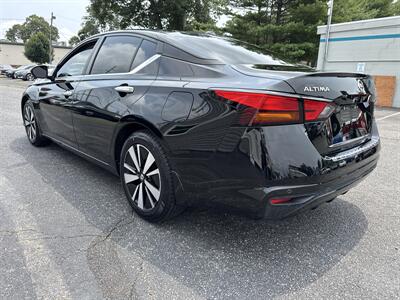 2021 Nissan Altima 2.5 SV   - Photo 4 - Toms River, NJ 08753
