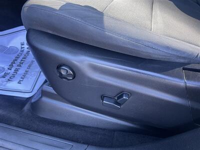 2015 Jeep Grand Cherokee Laredo   - Photo 9 - Toms River, NJ 08753