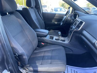 2015 Jeep Grand Cherokee Laredo   - Photo 22 - Toms River, NJ 08753