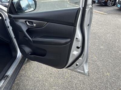 2015 Nissan Rogue SV - Photo 13 - Toms River, NJ 08753