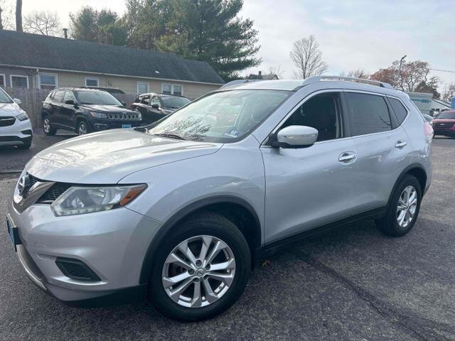 2015 Nissan Rogue SV  