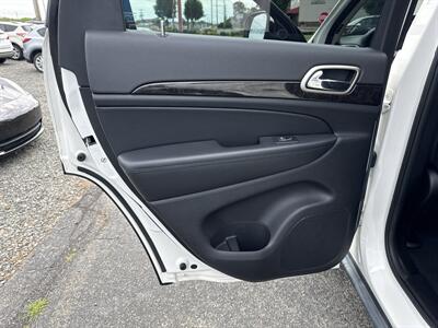 2012 Jeep Grand Cherokee Laredo - Photo 16 - Toms River, NJ 08753
