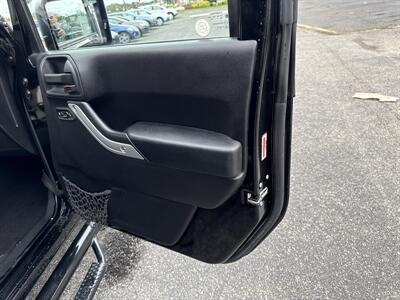 2015 Jeep Wrangler Unlimited Sahara   - Photo 15 - Toms River, NJ 08753