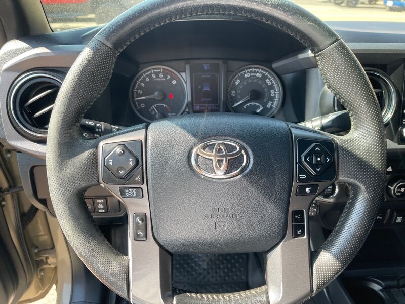 2020 Toyota Tacoma TRD Sport photo 11
