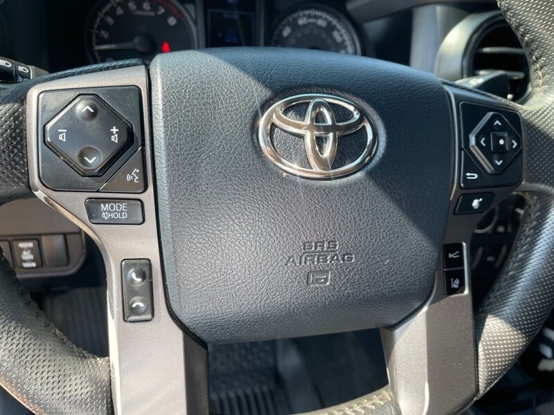2020 Toyota Tacoma TRD Sport photo 12