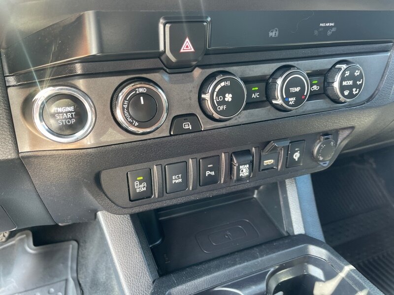 2020 Toyota Tacoma TRD Sport photo 9