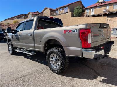 2019 Ford F-350 Super Duty Lariat   - Photo 3 - Saint George, UT 84770