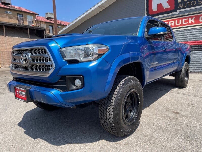 2016 Toyota Tacoma SR5 V6 - Photo 1 - Saint George, UT 84770