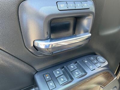2019 GMC Sierra 2500 Denali   - Photo 9 - Saint George, UT 84770
