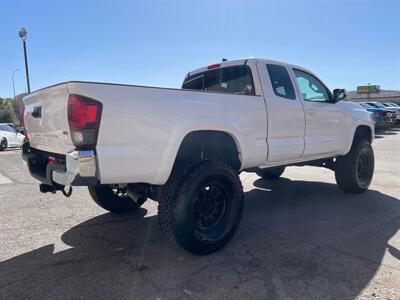 2018 Toyota Tacoma SR5 V6   - Photo 17 - Saint George, UT 84770