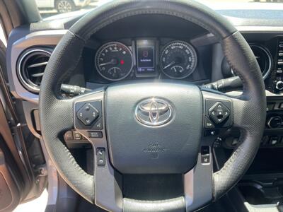 2020 Toyota Tacoma TRD Off-Road   - Photo 11 - Saint George, UT 84770
