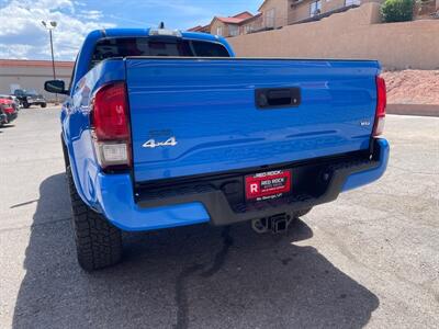 2021 Toyota Tacoma SR5 V6   - Photo 18 - Saint George, UT 84770