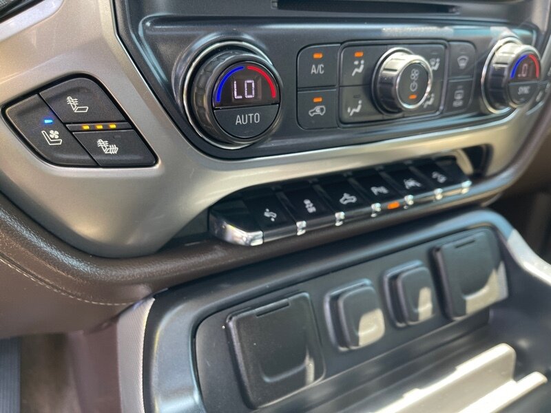 2018 Chevrolet Silverado 1500 LTZ Z71 photo 9