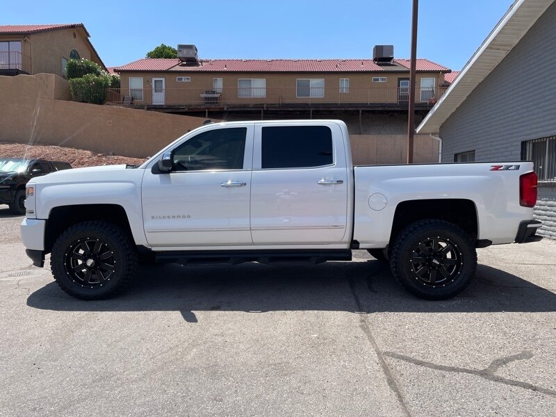 2018 Chevrolet Silverado 1500 LTZ Z71 photo 2