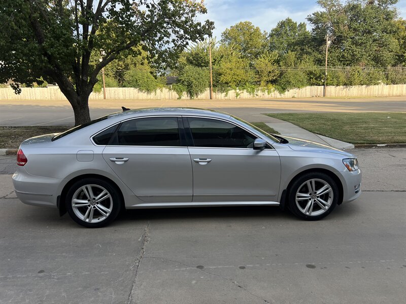 2013 Volkswagen Passat SEL