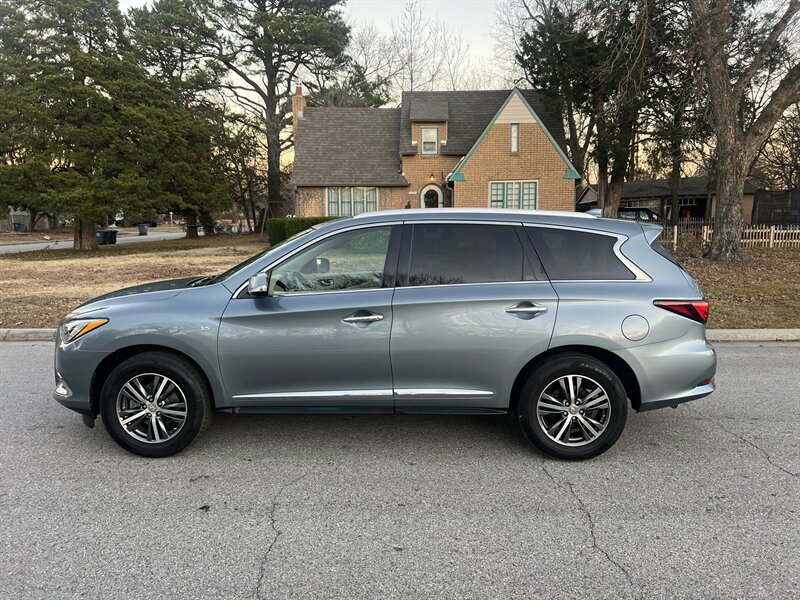 2017 INFINITI QX60 Base's photo