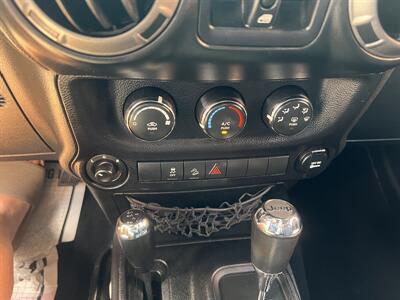 2014 Jeep Wrangler Unlimited Sport   - Photo 13 - Tulsa, OK 74112