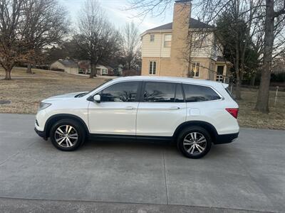 2017 Honda Pilot EX-L   - Photo 2 - Tulsa, OK 74112