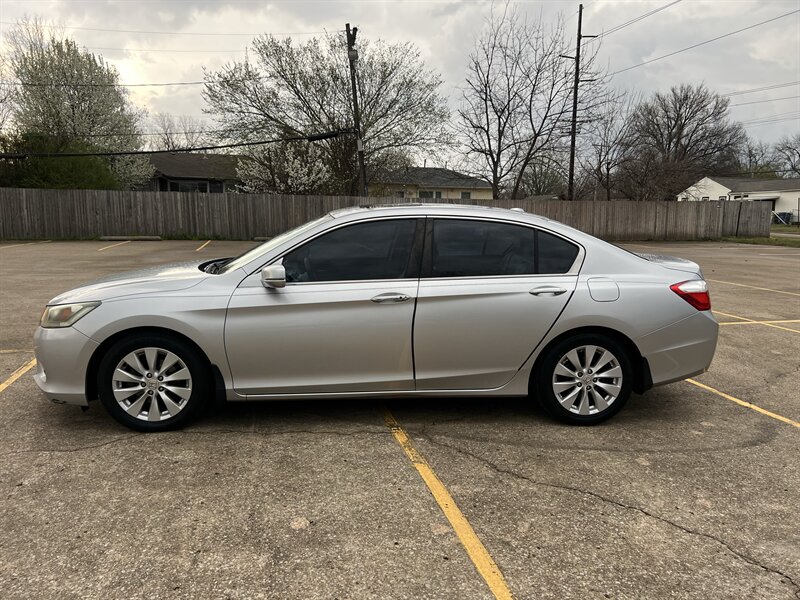 2013 Honda Accord EX-L   - Photo 1 - Tulsa, OK 74112