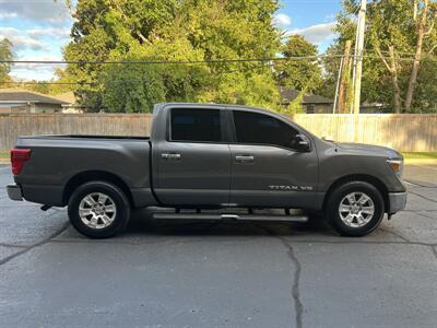 2019 Nissan Titan SV   - Photo 2 - Tulsa, OK 74112