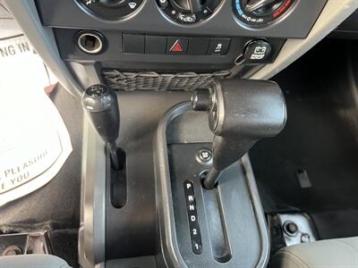 2010 Jeep Wrangler Unlimited Sport   - Photo 12 - Tulsa, OK 74112