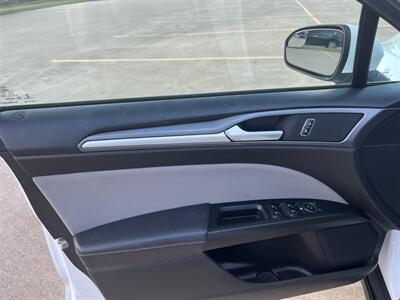 2016 Ford Fusion Hybrid S   - Photo 9 - Tulsa, OK 74112