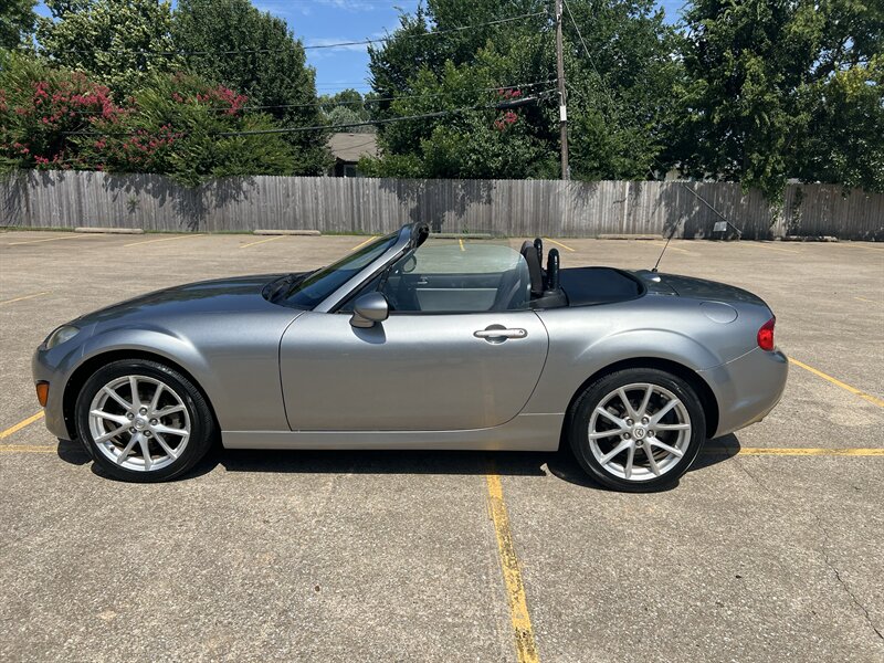 2012 Mazda MX-5 Miata Sport   - Photo 1 - Tulsa, OK 74112