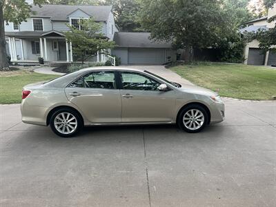 2013 Toyota Camry XLE   - Photo 1 - Tulsa, OK 74112