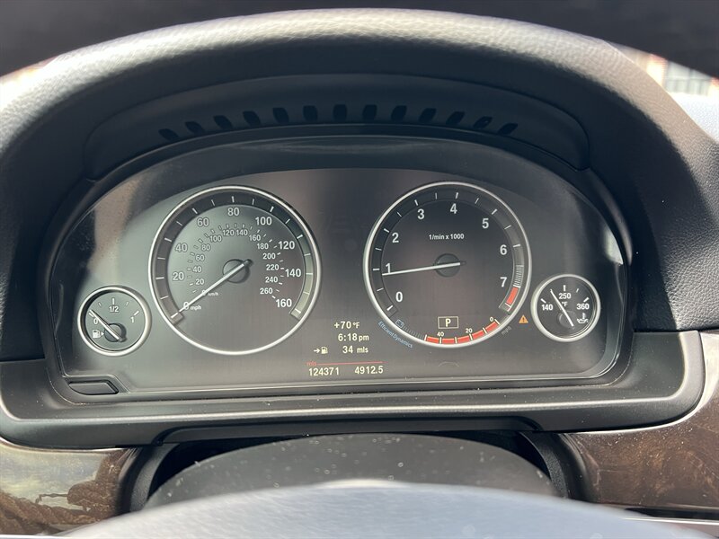 2013 BMW 5 Series 528i - Photo 12