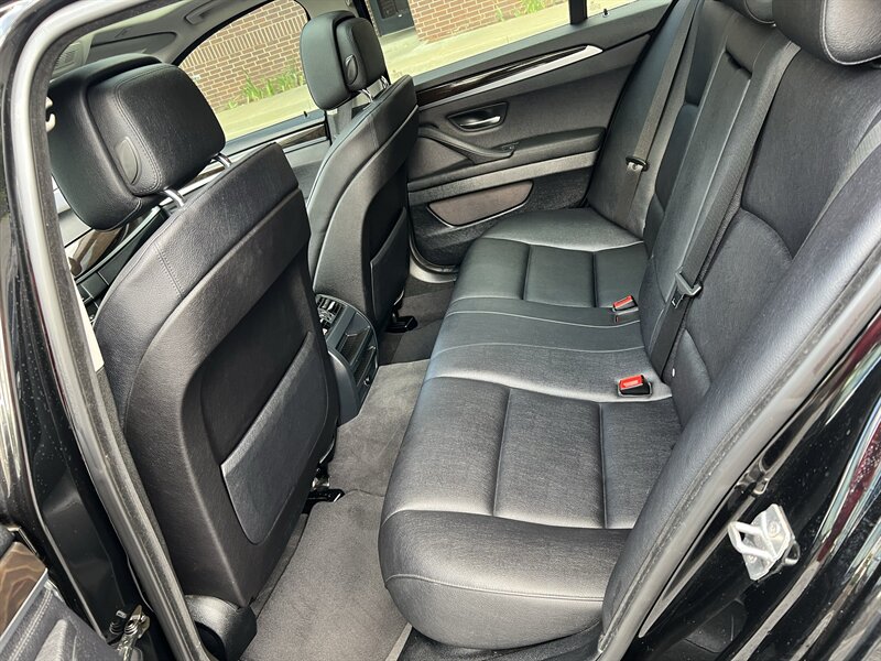 2013 BMW 5 Series 528i - Photo 8