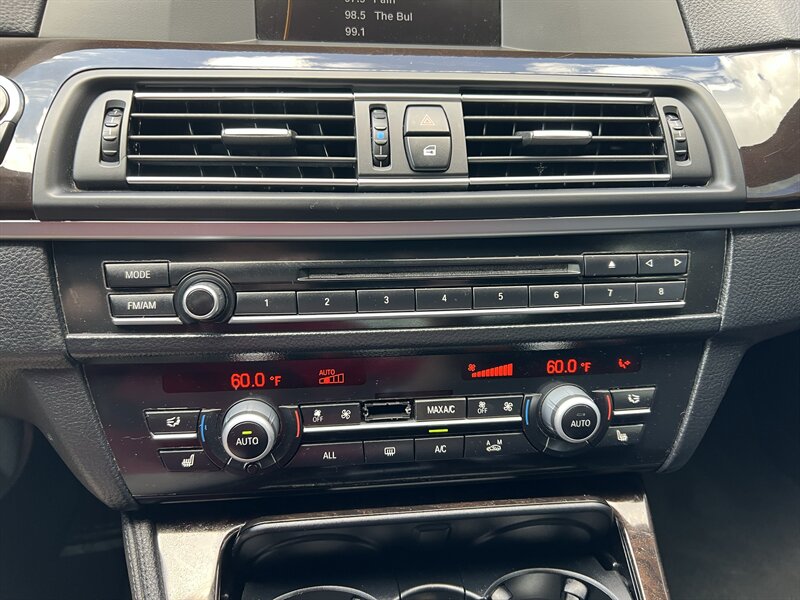 2013 BMW 5 Series 528i - Photo 14