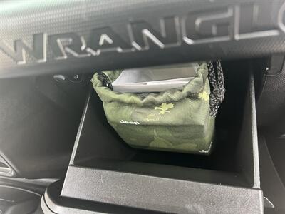 2021 Jeep Wrangler 80th Anniversary Edition   - Photo 5 - Tulsa, OK 74112
