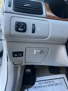 2005 Lexus ES 330   - Photo 12 - Tulsa, OK 74112