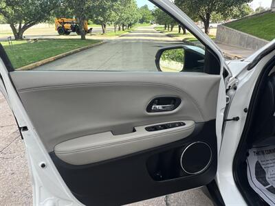 2016 Honda HR-V EX-L w/Navi   - Photo 7 - Tulsa, OK 74112