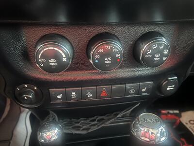 2014 Jeep Wrangler Unlimited Sahara   - Photo 18 - Tulsa, OK 74112