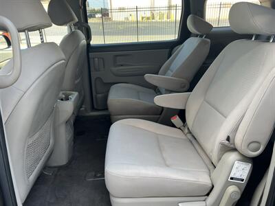 2016 Kia Sedona L   - Photo 10 - Tulsa, OK 74112