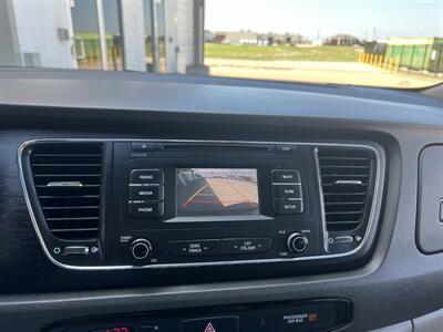 2016 Kia Sedona L   - Photo 16 - Tulsa, OK 74112