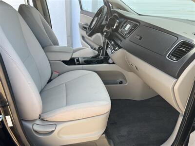 2016 Kia Sedona L   - Photo 14 - Tulsa, OK 74112