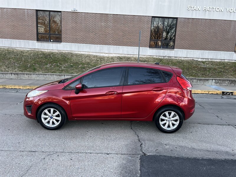 2011 Ford Fiesta SE  