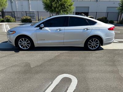 2017 Ford Fusion Hybrid SE   - Photo 1 - Orange, CA 92868