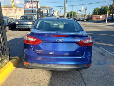 2012 Ford Focus SE   - Photo 3 - Newark, NJ 07107