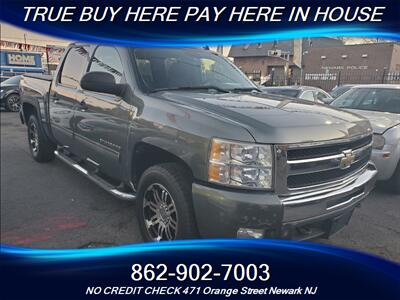 2011 Chevrolet Silverado 1500 LT   - Photo 1 - Newark, NJ 07107