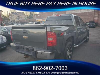 2011 Chevrolet Silverado 1500 LT   - Photo 2 - Newark, NJ 07107