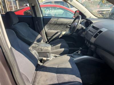 2007 Mitsubishi Outlander LS   - Photo 7 - Newark, NJ 07107