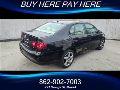 2010 Volkswagen Jetta Limited Edition PZEV   - Photo 3 - Newark, NJ 07107